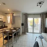 Mini 63 Proche Dans Avec Piscine A Favone Apartment