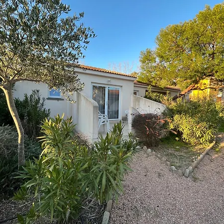 Appartement Mini 63 Proche Dans Résidence Avec Piscine à Favone