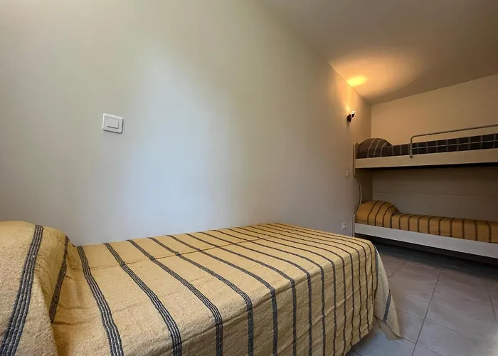 Mini 63 Proche Dans Résidence Avec Piscine à Favone Apartamento *